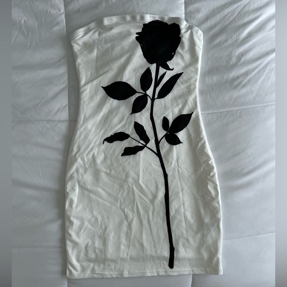 NEW Women's 2025 Floral Mini White Bodycon Dress Sexy Strapless Tube Size XS - Picture 4 of 8